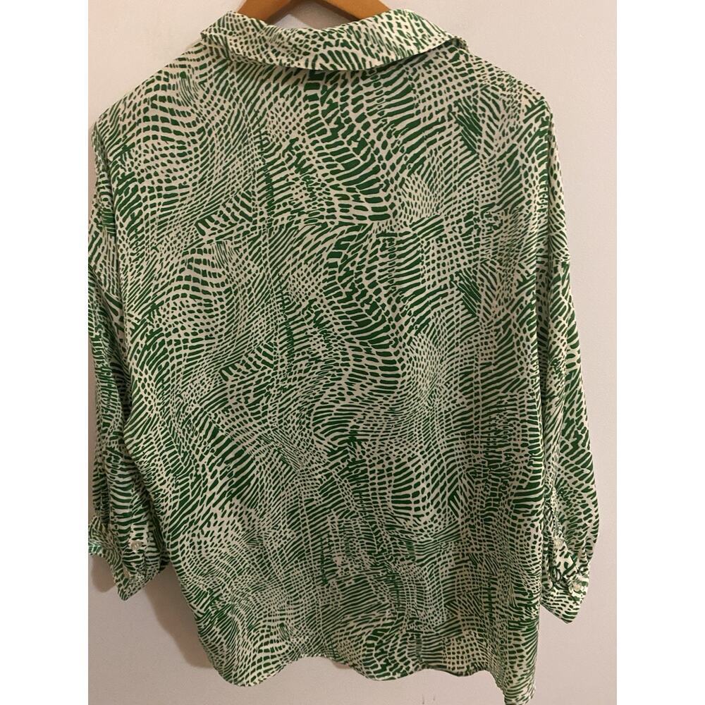 Topshop Green Printed Blouse Size 8 - Picture 3 of 6